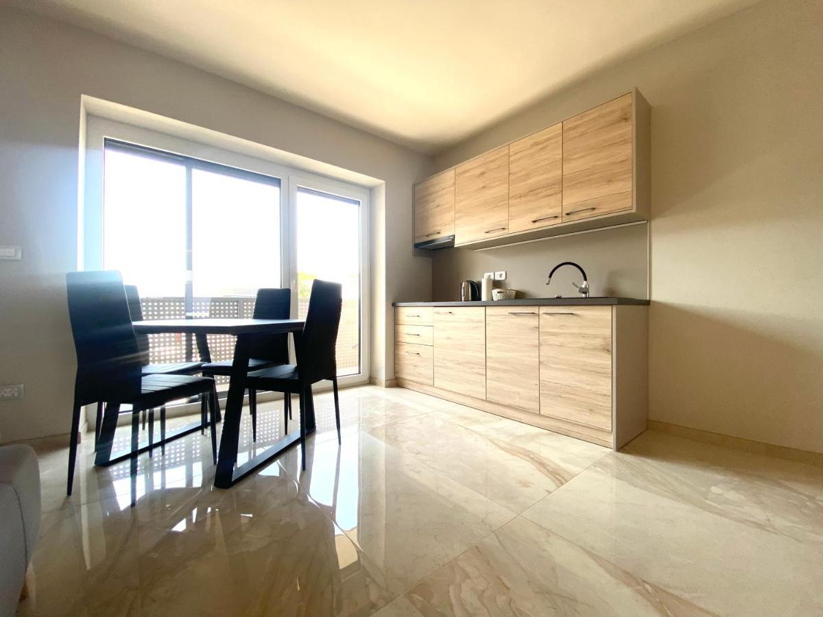 Rooms And Apartments Lisjak Koper Dış mekan fotoğraf