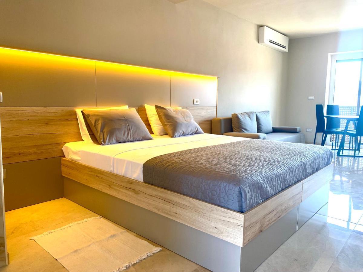 Rooms And Apartments Lisjak Koper Dış mekan fotoğraf