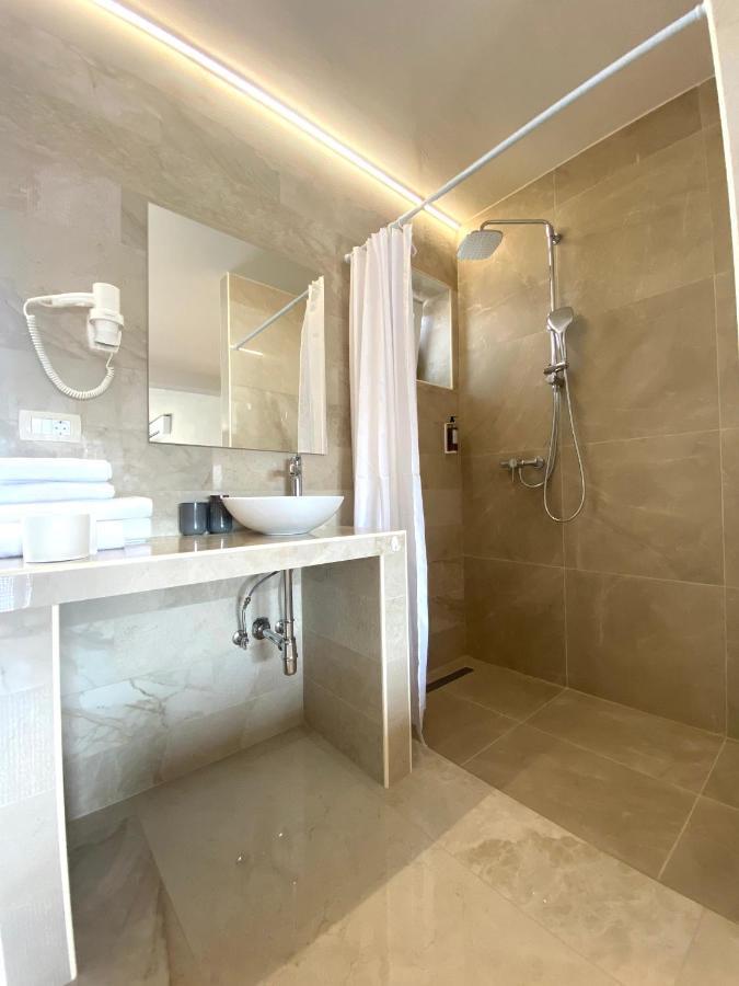 Rooms And Apartments Lisjak Koper Dış mekan fotoğraf