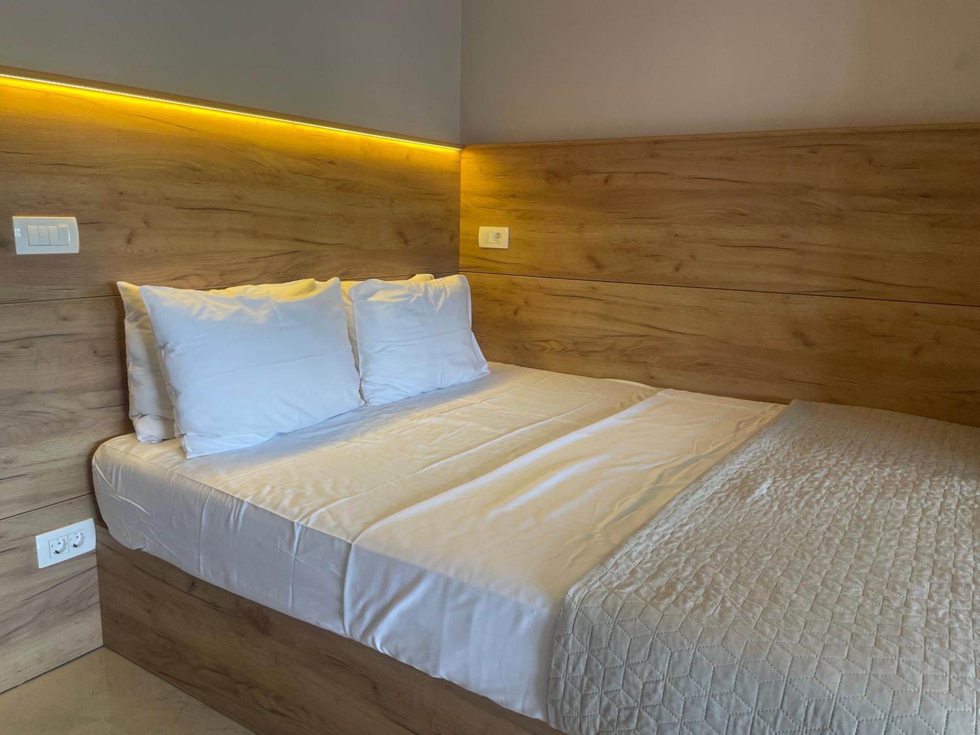 Rooms And Apartments Lisjak Koper Dış mekan fotoğraf